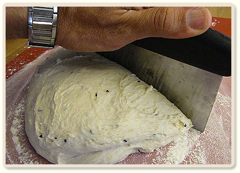 מתכון ללחם שאור לבן עם בירה וקצח